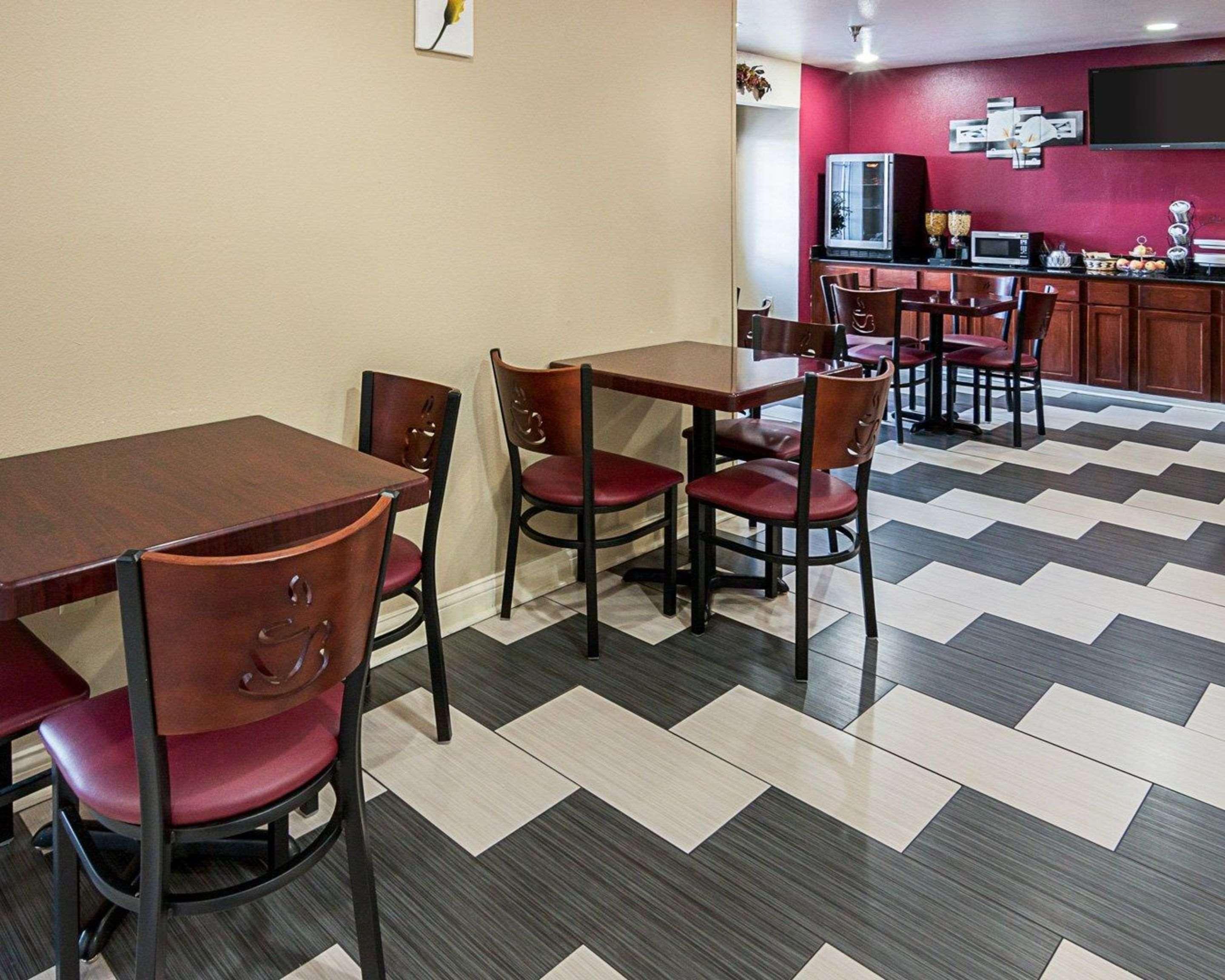 Econo Lodge Inn & Suites Natchitoches Buitenkant foto