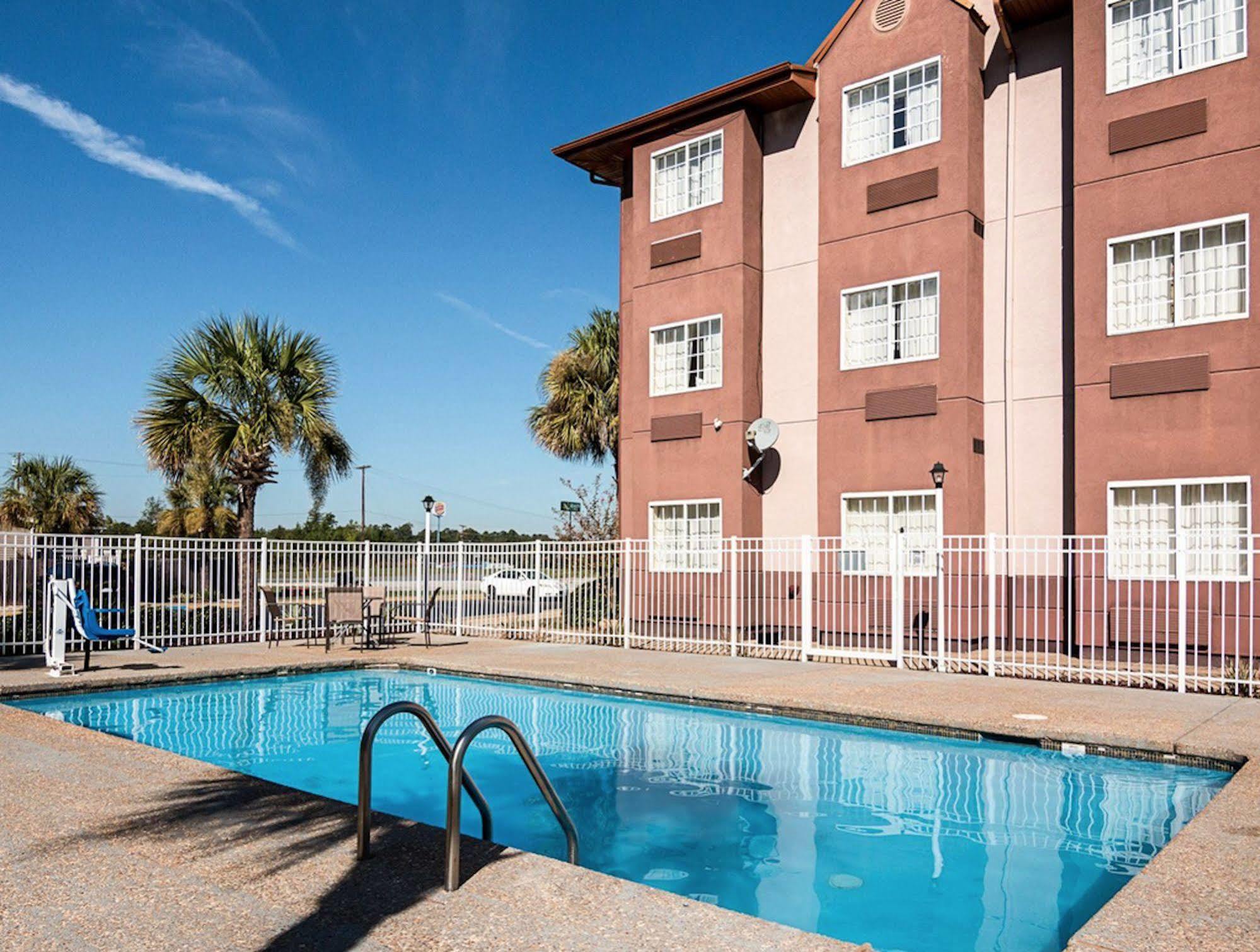 Econo Lodge Inn & Suites Natchitoches Buitenkant foto